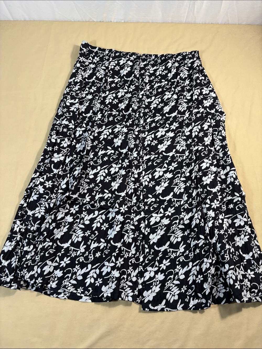 NWT Black White Floral Print Cotton Pleated Midi A Line Skirt Size Large